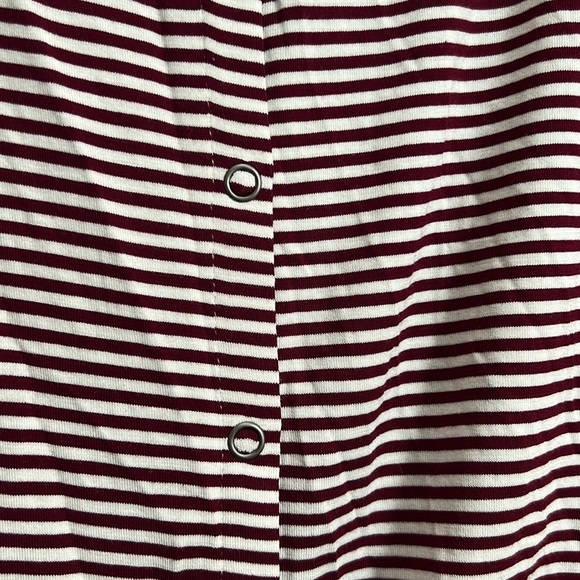 Arizona jean co Red white stripe shirt - Picture 2 of 7